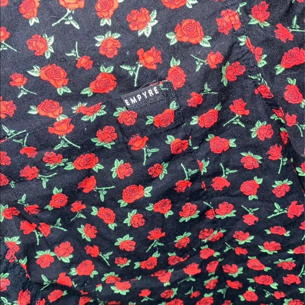 Red Roses shirt - Picture 5 of 5